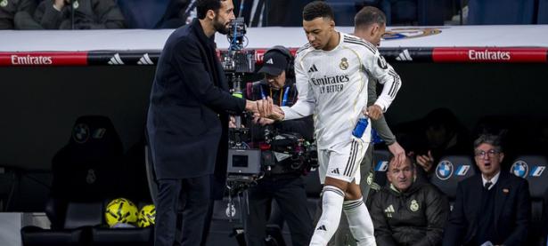 黑白体育-关于姆巴佩赛事官方发布败北新规，雄鹿争议不断！的信息