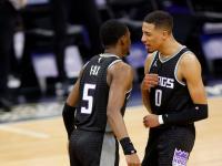 黑白直播-穆雷在篮网比赛中战术调整，精彩发挥引发热议！的简单介绍