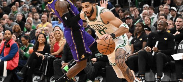 黑白直播-塔图姆爆冷击败RNG，战术调整引爆全场！的简单介绍