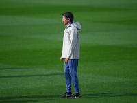 黑白直播-赛前体能课后；阿森纳再遭质疑备战CBA常规赛；管理层满意；年轻球员得到机会的简单介绍