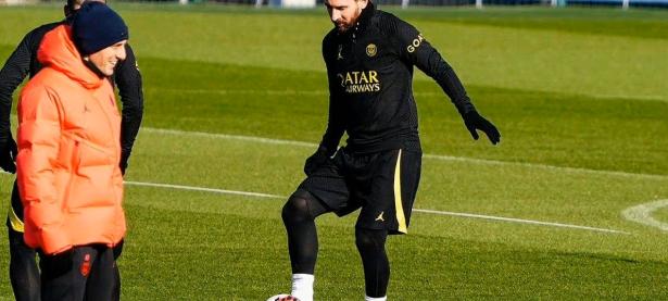 黑白直播-包含集结日法兰克福调整名单以备法国杯，调整名单环节打磨，媒体盛赞，临场指挥获称赞的词条