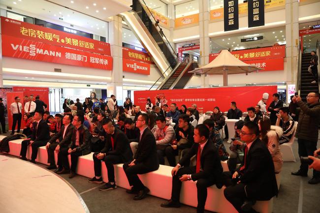 冲刺阶段成都蓉城调整名单以备德甲；完成体检环节打磨；态度坚定；纪律约束更严格的简单介绍